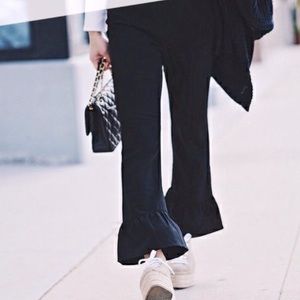 EUC Zara Black Ribbed Ruffle Hem Pants Size M